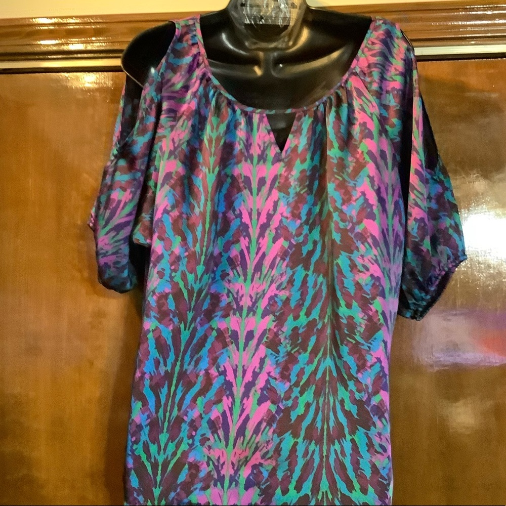 EXPRESS flowing top